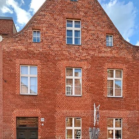 Apartmenthaus Im Hollaendischen Viertel Potsdam Exterior foto