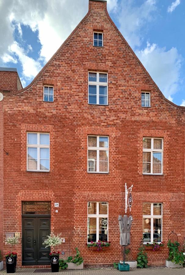 Apartmenthaus Im Hollaendischen Viertel Potsdam Exterior foto
